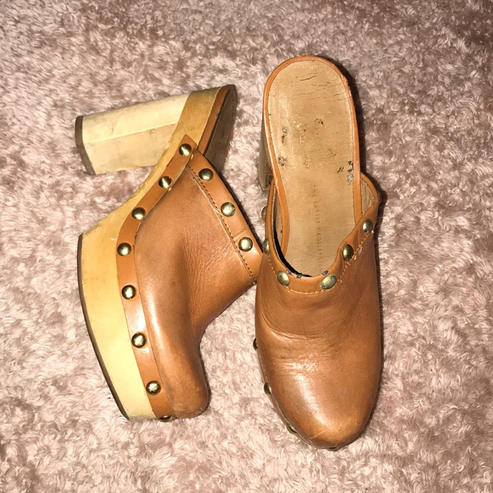 Heels - Picture 2 of 4